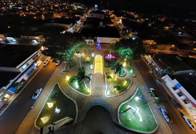 Natal Espetacular promete encantar Auriflama com música, teatro e a chegada do Papai Noel.