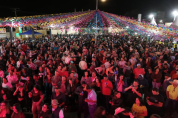 Mais de 5 Mil Pessoas Celebram a Tradição na Festa do Quentão em Auriflama.